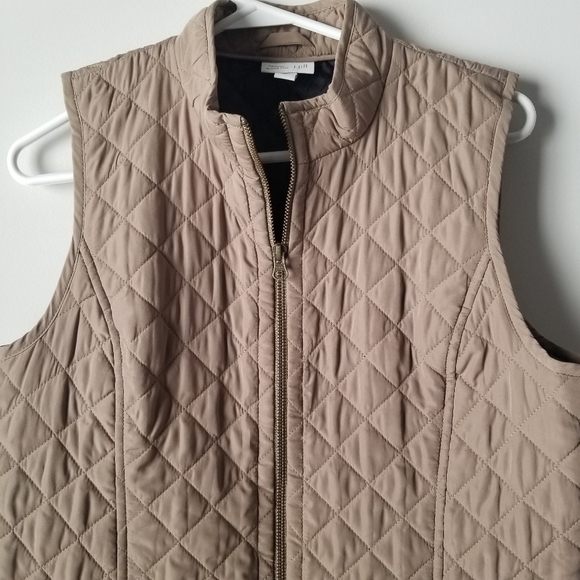 J Jill Tan Heritage Quilted Vest Size S - Picture 6 of 10